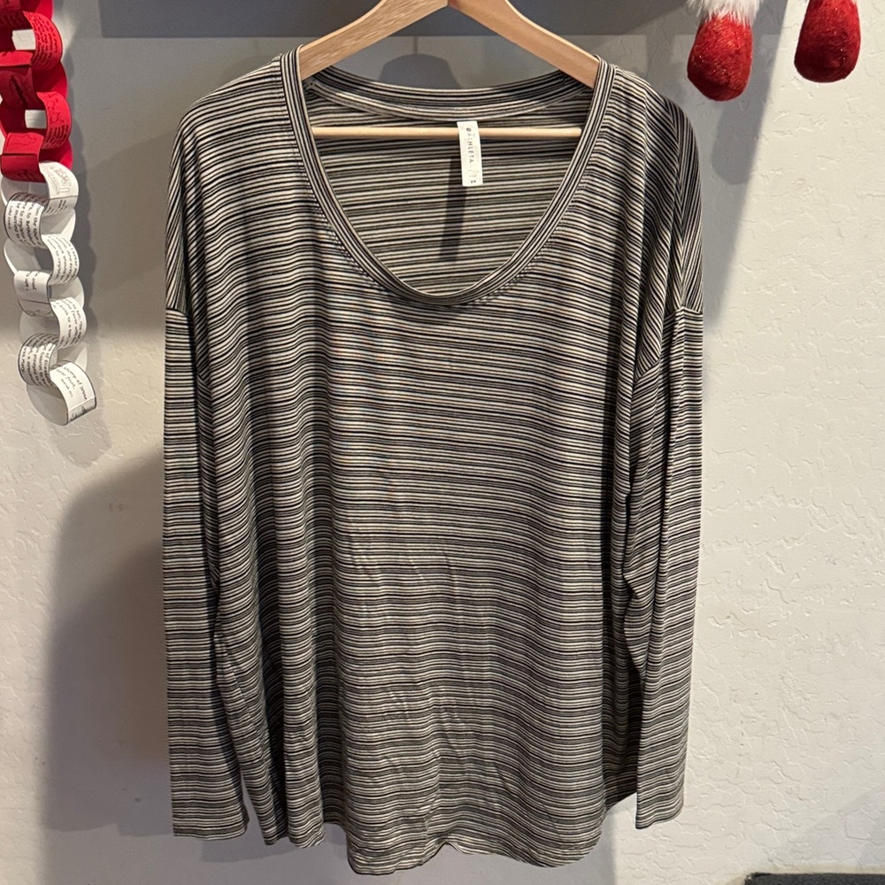 Athleta Cloudlight Stratus Striped Long Sleeve Top 2X - Picture 2 of 4